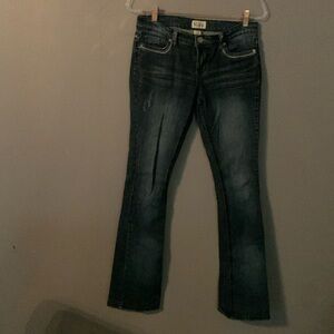 Mudd Brand Junior Size 7 Bootcut Embroidered Pocket Edge Stretch Jeans.
